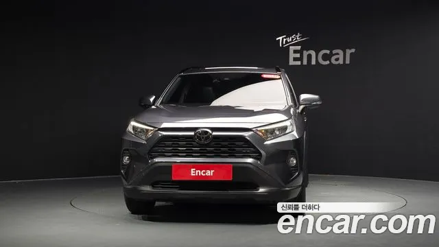 Toyota RAV4 2019 thumb 2