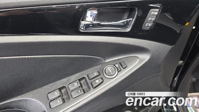 Hyundai Sonata 2010 thumb 12