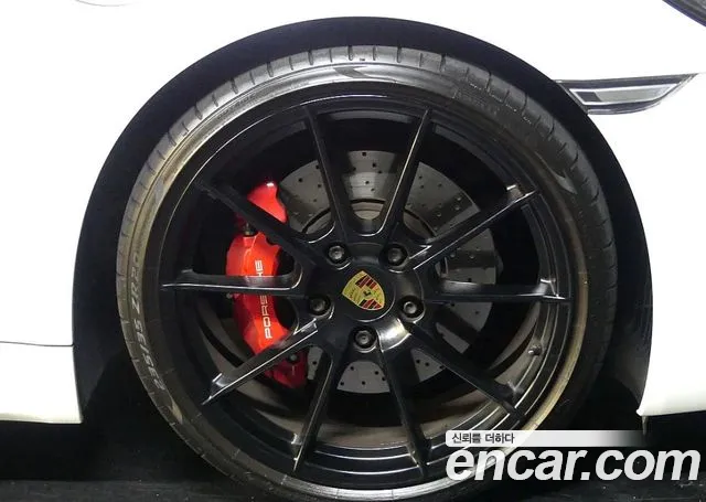 Porsche Cayman 2020 thumb 9