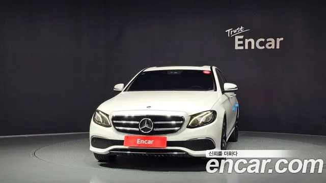 Mercedes-Benz E-Класс 2020 thumb 3