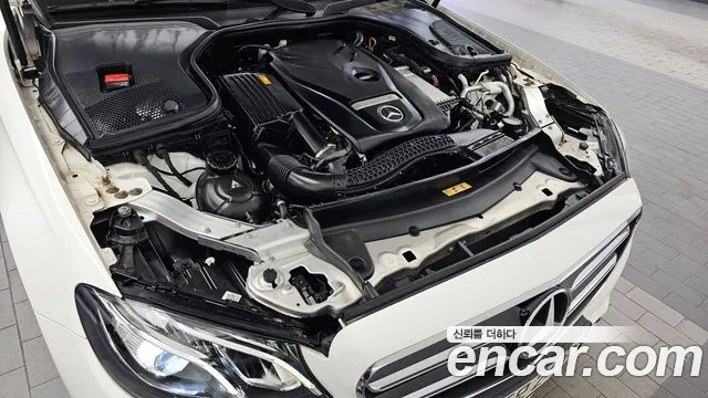 Mercedes-Benz E-Класс 2020 thumb 6