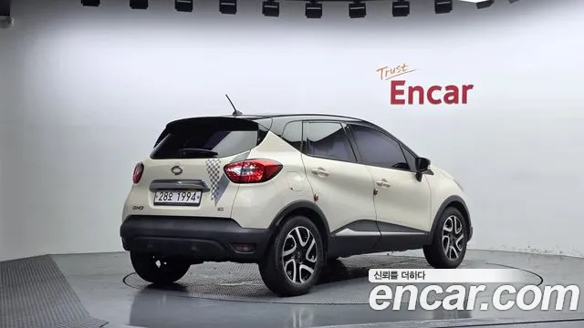 Renault-KoreaSamsung Captur 2015 thumb 2