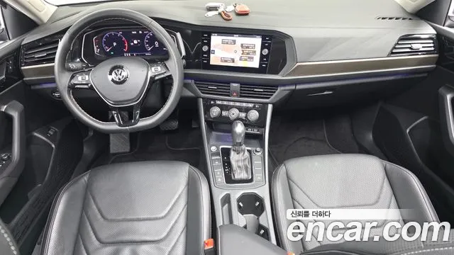 Volkswagen Jetta 2021 thumb 6