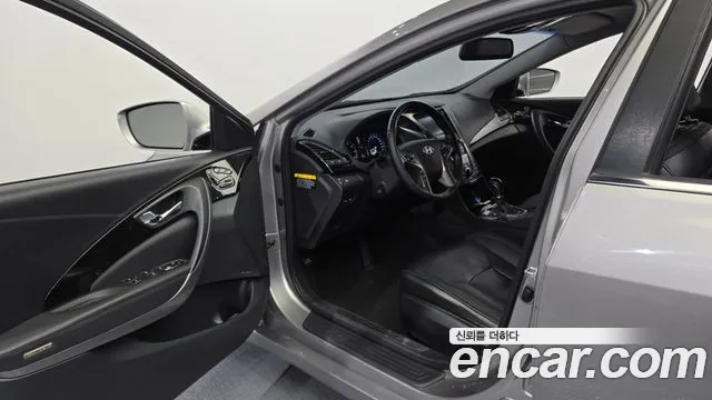 Hyundai Grandeur 2014 thumb 10