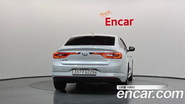 Renault-KoreaSamsung Megane 2019 thumb 4
