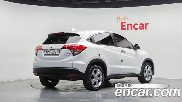Honda HR-V 2016 thumb 2