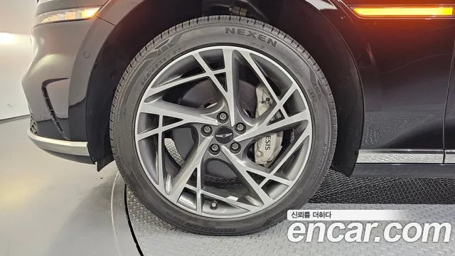 Genesis G90 2022 thumb 5