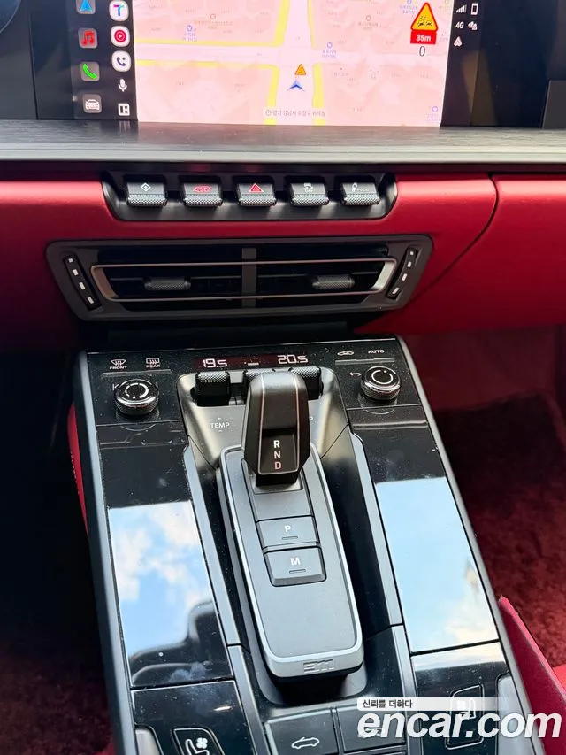 Porsche 911 2023 thumb 10
