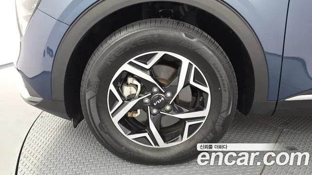 Kia Sportage 2023 thumb 5