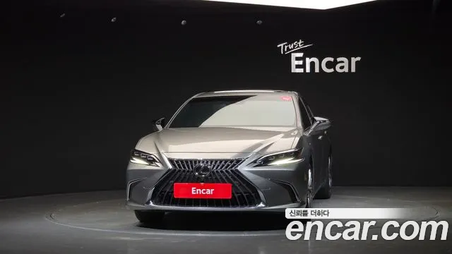 Lexus ES 2023 thumb 3