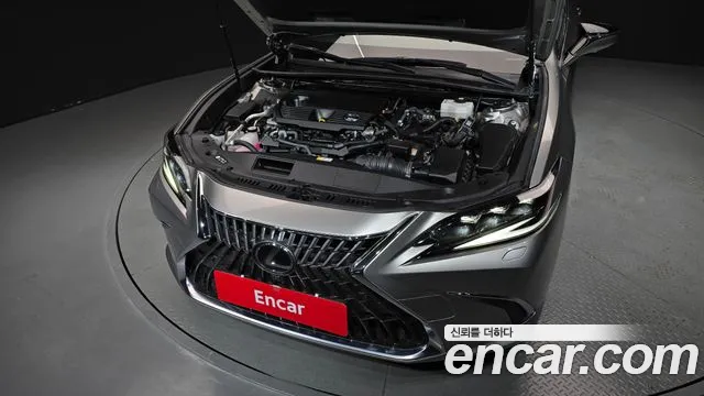 Lexus ES 2023 thumb 6