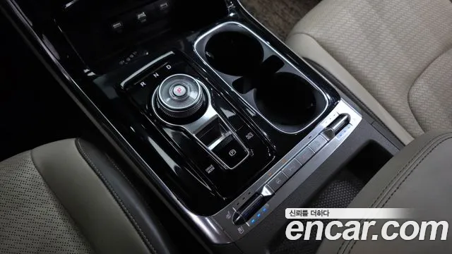 Kia Carnival 2021 thumb 9