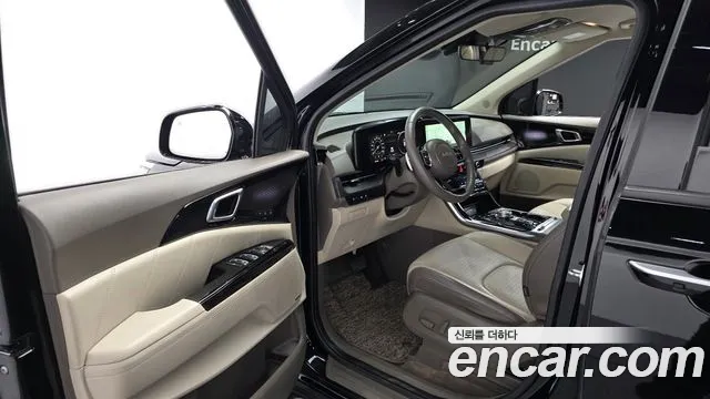 Kia Carnival 2021 thumb 10