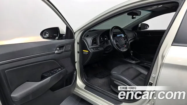 Hyundai Avante 2015 thumb 10
