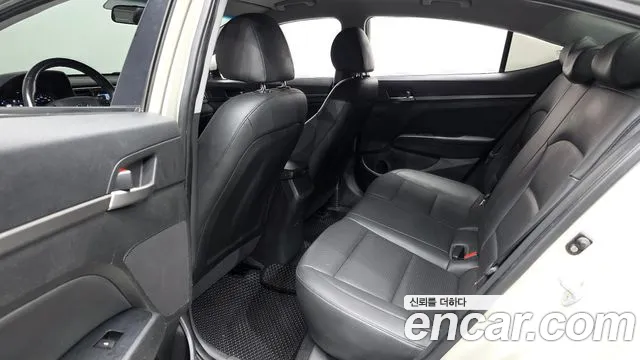 Hyundai Avante 2015 thumb 11
