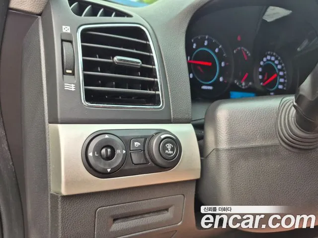 ChevroletGMDaewoo Captiva 2014 thumb 9