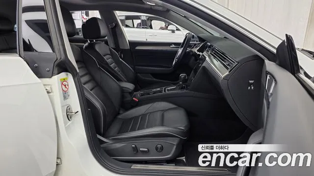 Volkswagen Arteon 2018 thumb 11