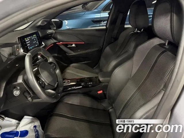 Peugeot 208 2022 thumb 6