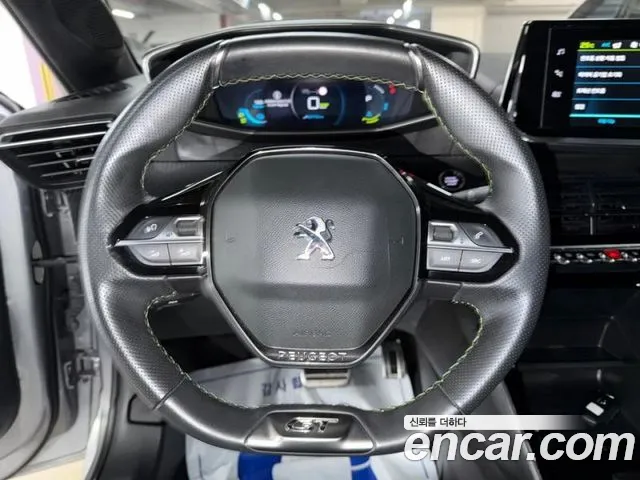 Peugeot 208 2022 thumb 8