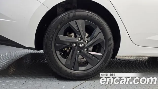 Hyundai Avante 2022 thumb 5
