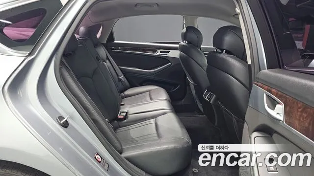 Hyundai Genesis 2015 thumb 10