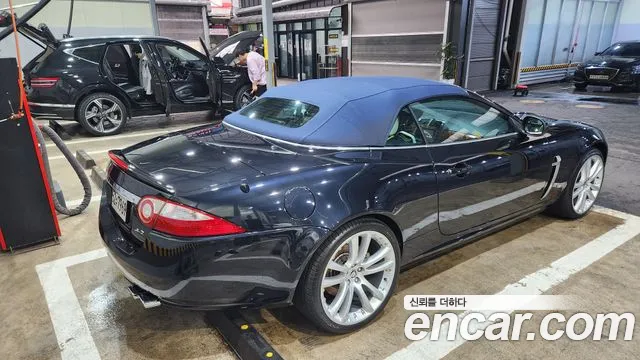 Jaguar XK8 2007 thumb 2