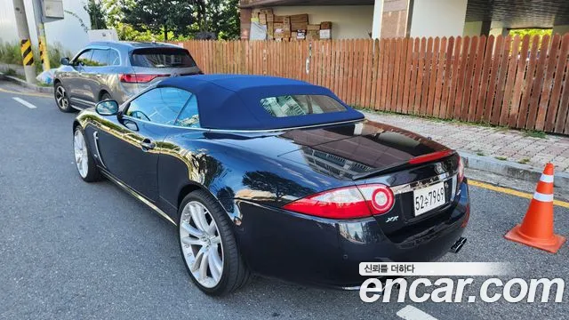 Jaguar XK8 2007 thumb 4