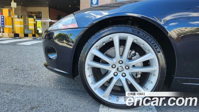Jaguar XK8 2007 thumb 5