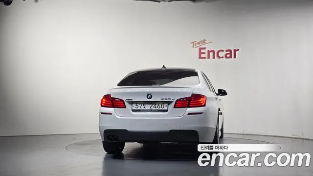 BMW 5-Series 2013 thumb 3
