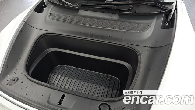 Tesla Model Y 2026 thumb 6