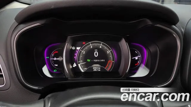 Renault-KoreaSamsung Koleos 2021 thumb 8
