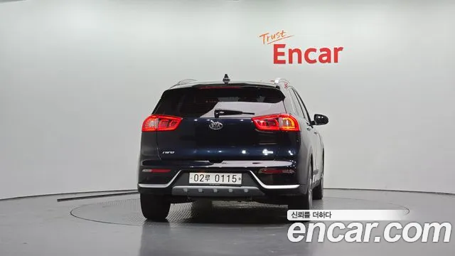 Kia Niro 2016 thumb 4