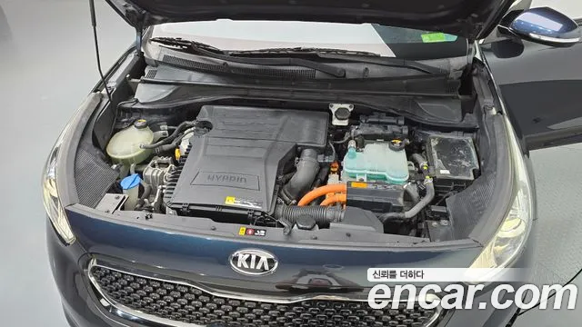 Kia Niro 2016 thumb 6
