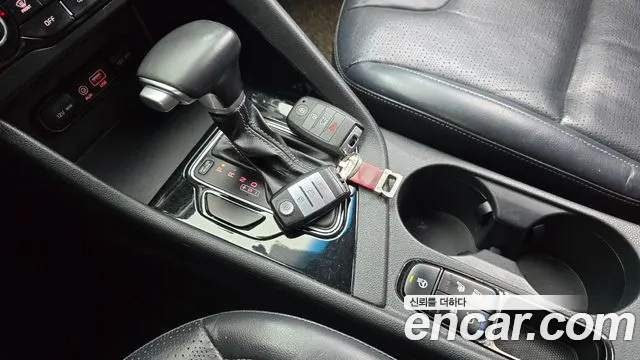Kia Niro 2016 thumb 9