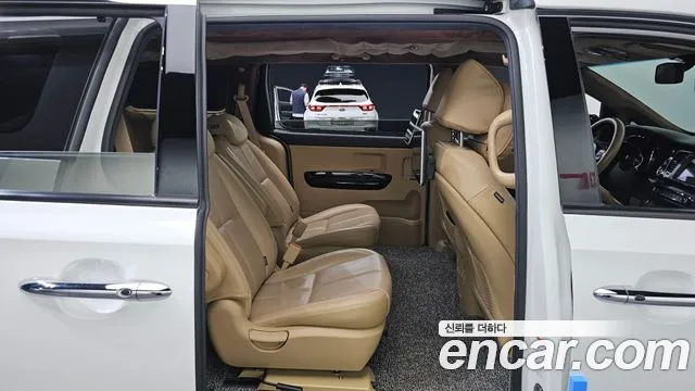 Kia Carnival 2020 thumb 12