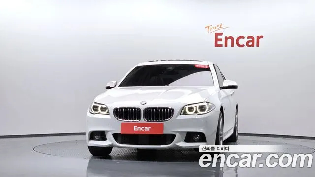 BMW 5-Series 2016 thumb 2
