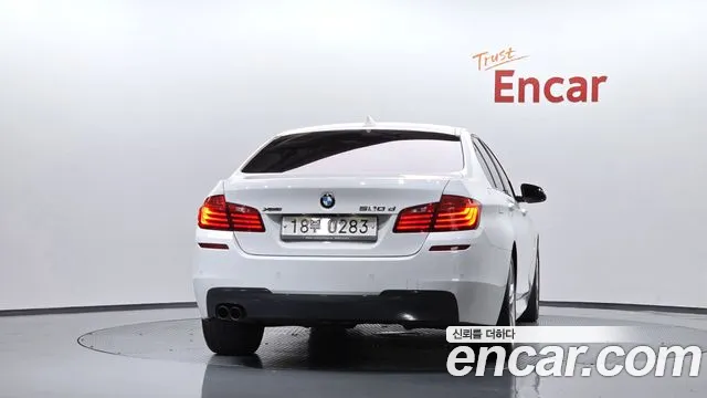BMW 5-Series 2016 thumb 3