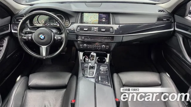 BMW 5-Series 2016 thumb 6
