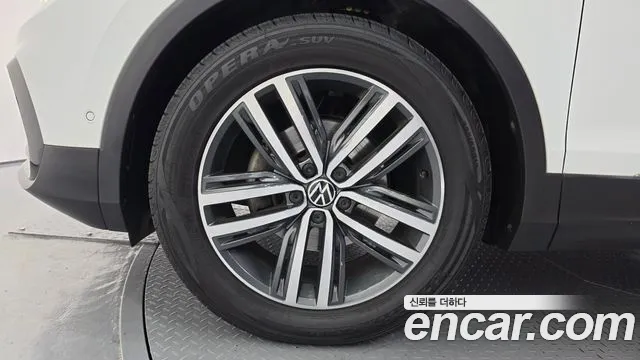 Volkswagen Tiguan 2023 thumb 5