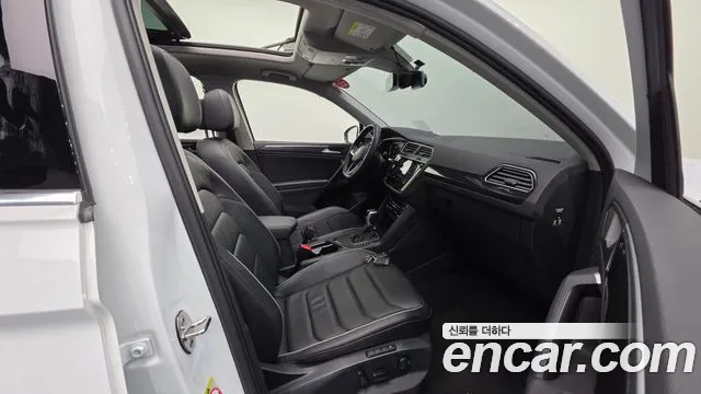 Volkswagen Tiguan 2023 thumb 10