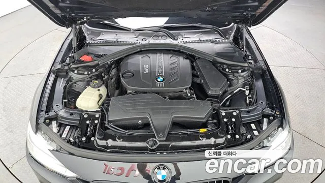 BMW 3-Series 2015 thumb 6