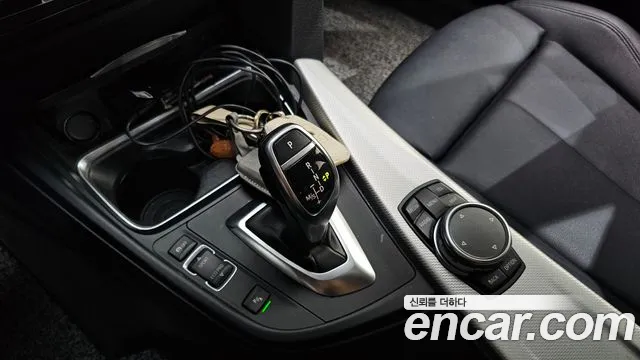 BMW 3-Series 2015 thumb 9