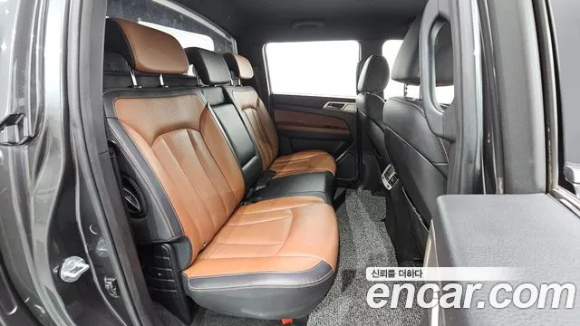 KG_Mobility_Ssangyong Rexton 2019 thumb 11