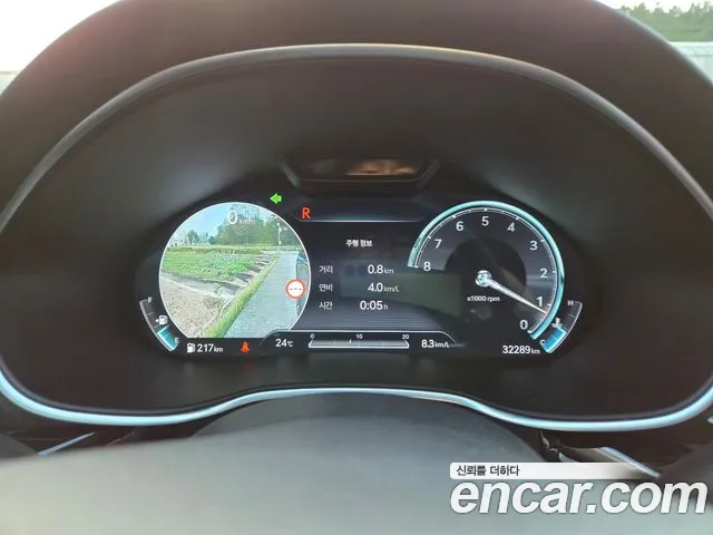 Genesis G80 2022 thumb 10