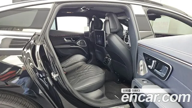 Mercedes-Benz EQS 2023 thumb 12