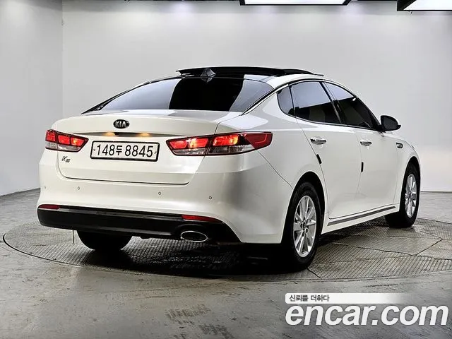 Kia K5 2017 thumb 4
