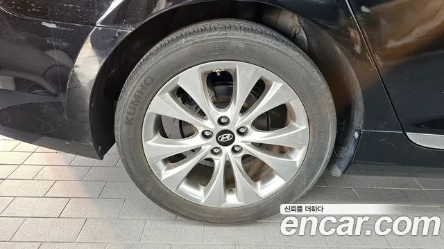 Hyundai Grandeur 2011 thumb 5