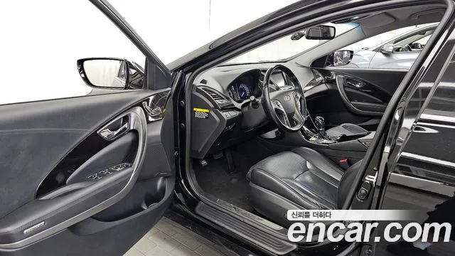 Hyundai Grandeur 2011 thumb 10