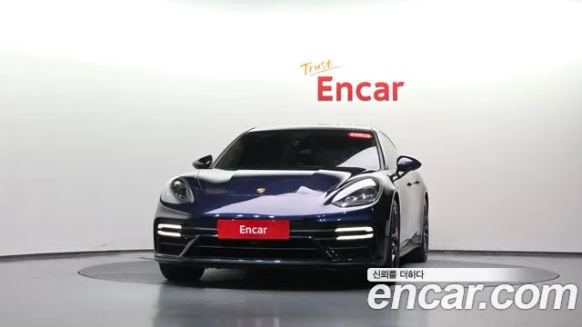Porsche Panamera 2021 thumb 2