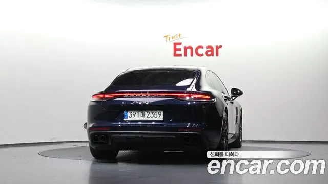 Porsche Panamera 2021 thumb 3